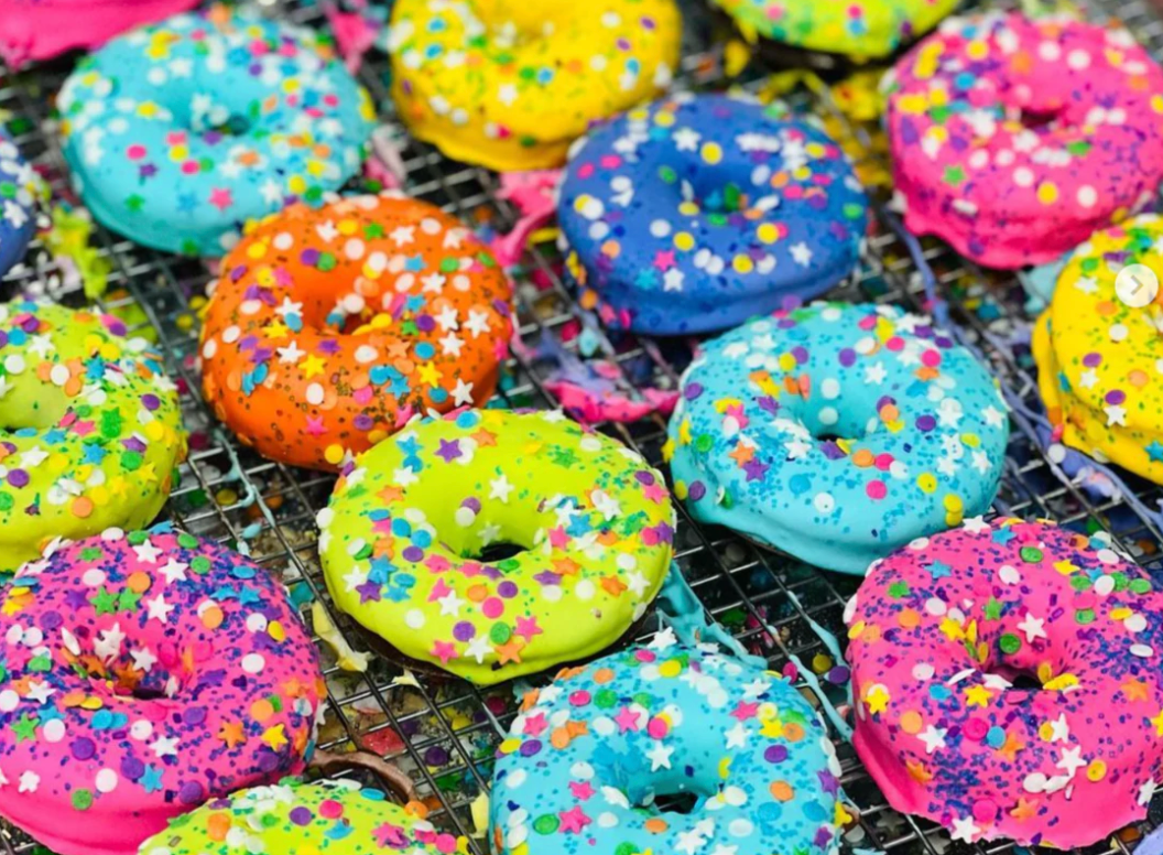 UNICORN DONUTS